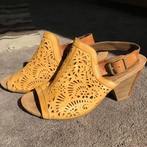 Full Grain Leather Heel Rubber Sole